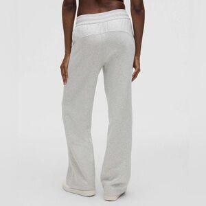 Lululemon Scuba Mid-Rise Wide-Leg Pant *Regular Heathered Core Ultra Light Grey